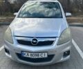 Серый Опель Зафира, объемом двигателя 1.69 л и пробегом 272 тыс. км за 5800 $, фото 14 на Automoto.ua