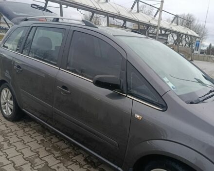 Серый Опель Зафира, объемом двигателя 1.9 л и пробегом 25 тыс. км за 5700 $, фото 3 на Automoto.ua