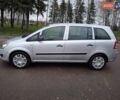 Серый Опель Зафира, объемом двигателя 1.6 л и пробегом 190 тыс. км за 5600 $, фото 3 на Automoto.ua