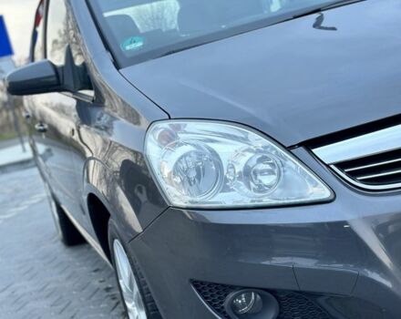 Сірий Опель Зафіра, об'ємом двигуна 1.6 л та пробігом 181 тис. км за 6300 $, фото 17 на Automoto.ua