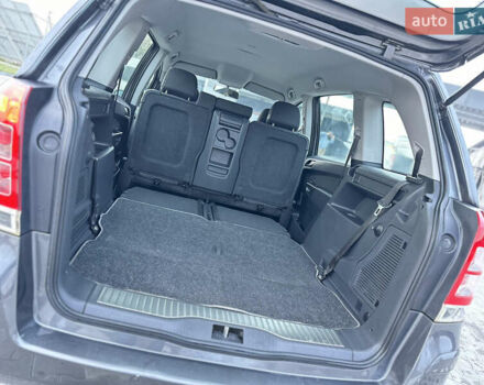 Серый Опель Зафира, объемом двигателя 1.6 л и пробегом 181 тыс. км за 6500 $, фото 78 на Automoto.ua