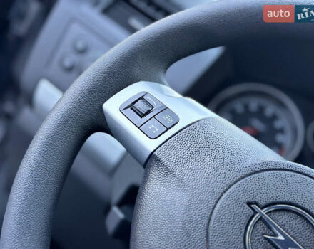 Серый Опель Зафира, объемом двигателя 1.6 л и пробегом 181 тыс. км за 6500 $, фото 41 на Automoto.ua