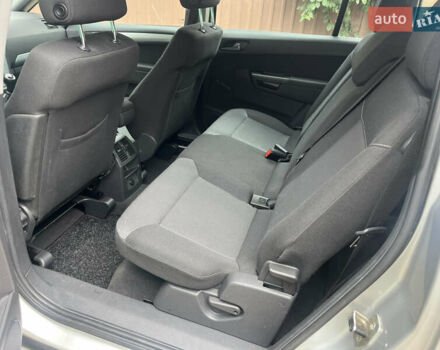 Серый Опель Зафира, объемом двигателя 1.6 л и пробегом 210 тыс. км за 6650 $, фото 45 на Automoto.ua