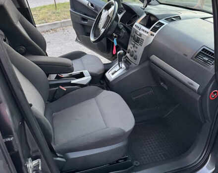 Серый Опель Зафира, объемом двигателя 1.9 л и пробегом 254 тыс. км за 7700 $, фото 28 на Automoto.ua