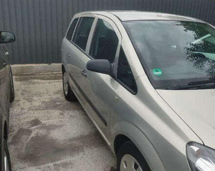 Сірий Опель Зафіра, об'ємом двигуна 1.8 л та пробігом 146 тис. км за 7800 $, фото 3 на Automoto.ua