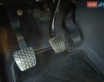 Серый Опель Зафира, объемом двигателя 2.2 л и пробегом 139 тыс. км за 7400 $, фото 33 на Automoto.ua