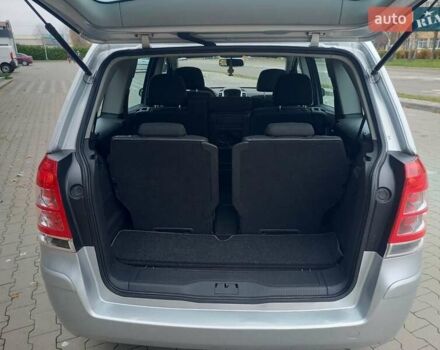 Серый Опель Зафира, объемом двигателя 1.6 л и пробегом 229 тыс. км за 6800 $, фото 29 на Automoto.ua