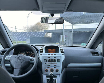 Серый Опель Зафира, объемом двигателя 1.6 л и пробегом 181 тыс. км за 6500 $, фото 58 на Automoto.ua