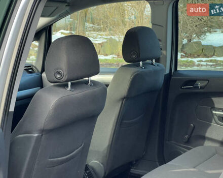 Серый Опель Зафира, объемом двигателя 1.69 л и пробегом 290 тыс. км за 6250 $, фото 52 на Automoto.ua