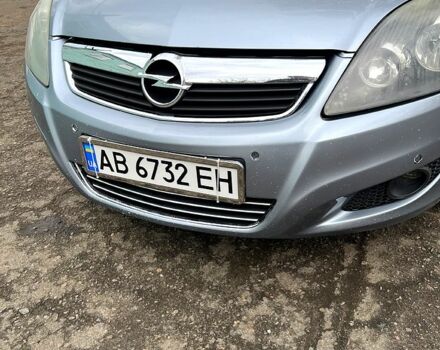 Серый Опель Зафира, объемом двигателя 1.7 л и пробегом 204 тыс. км за 6500 $, фото 3 на Automoto.ua