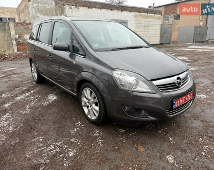 Серый Опель Зафира, объемом двигателя 1.8 л и пробегом 219 тыс. км за 7100 $, фото 4 на Automoto.ua