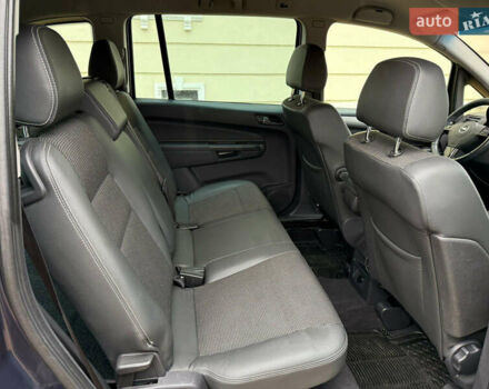 Серый Опель Зафира, объемом двигателя 1.8 л и пробегом 228 тыс. км за 6499 $, фото 11 на Automoto.ua