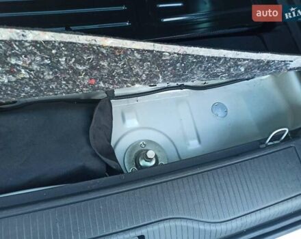 Серый Опель Зафира, объемом двигателя 2.2 л и пробегом 139 тыс. км за 7400 $, фото 14 на Automoto.ua