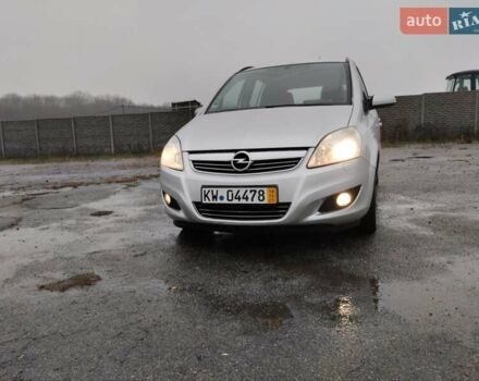 Серый Опель Зафира, объемом двигателя 1.8 л и пробегом 247 тыс. км за 6900 $, фото 6 на Automoto.ua