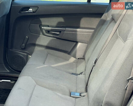 Серый Опель Зафира, объемом двигателя 1.69 л и пробегом 290 тыс. км за 6250 $, фото 54 на Automoto.ua