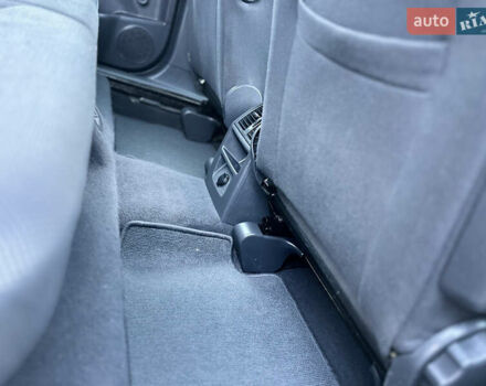 Серый Опель Зафира, объемом двигателя 1.6 л и пробегом 181 тыс. км за 6500 $, фото 61 на Automoto.ua