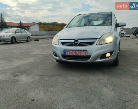 Сірий Опель Зафіра, об'ємом двигуна 1.8 л та пробігом 241 тис. км за 6600 $, фото 3 на Automoto.ua