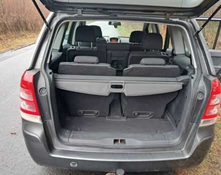 Серый Опель Зафира, объемом двигателя 1.6 л и пробегом 177 тыс. км за 5300 $, фото 3 на Automoto.ua