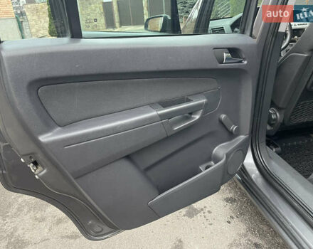 Серый Опель Зафира, объемом двигателя 1.8 л и пробегом 176 тыс. км за 5600 $, фото 19 на Automoto.ua