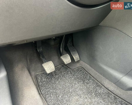 Серый Опель Зафира, объемом двигателя 1.6 л и пробегом 210 тыс. км за 6650 $, фото 40 на Automoto.ua