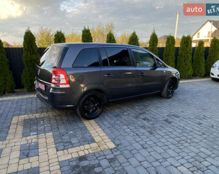 Серый Опель Зафира, объемом двигателя 1.8 л и пробегом 250 тыс. км за 6800 $, фото 10 на Automoto.ua