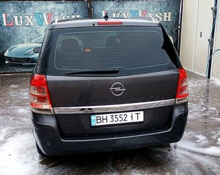 Серый Опель Зафира, объемом двигателя 1.7 л и пробегом 295 тыс. км за 7000 $, фото 1 на Automoto.ua