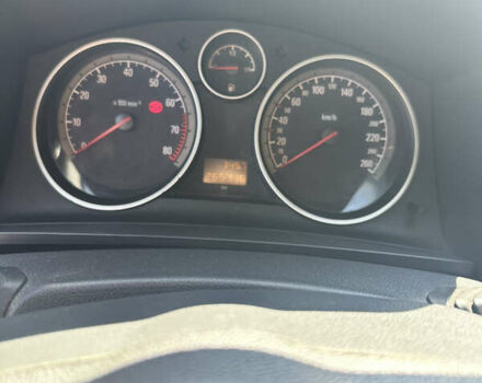 Серый Опель Зафира, объемом двигателя 2.2 л и пробегом 265 тыс. км за 6000 $, фото 8 на Automoto.ua