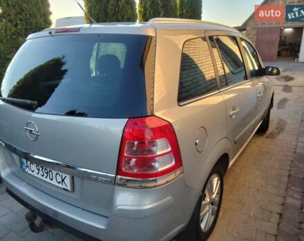 Серый Опель Зафира, объемом двигателя 1.7 л и пробегом 295 тыс. км за 5900 $, фото 10 на Automoto.ua