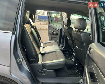 Серый Опель Зафира, объемом двигателя 1.7 л и пробегом 242 тыс. км за 6399 $, фото 26 на Automoto.ua