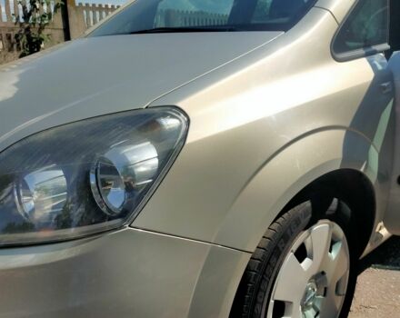 Серый Опель Зафира, объемом двигателя 1.8 л и пробегом 146 тыс. км за 7300 $, фото 5 на Automoto.ua