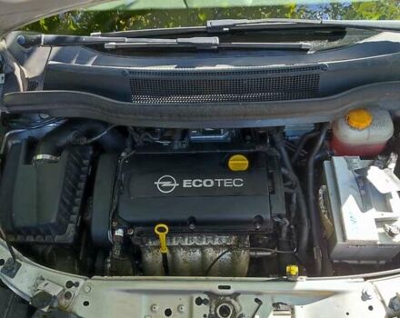 Серый Опель Зафира, объемом двигателя 1.6 л и пробегом 240 тыс. км за 6800 $, фото 19 на Automoto.ua