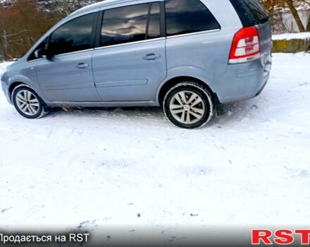 Серый Опель Зафира, объемом двигателя 1.7 л и пробегом 210 тыс. км за 6800 $, фото 3 на Automoto.ua