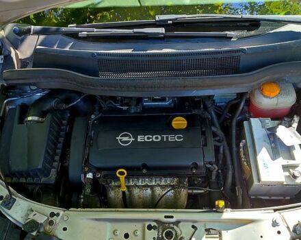 Серый Опель Зафира, объемом двигателя 1.6 л и пробегом 240 тыс. км за 6800 $, фото 2 на Automoto.ua