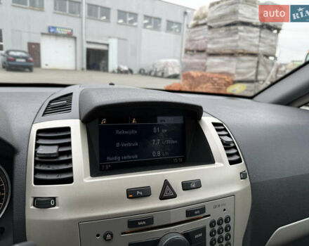 Серый Опель Зафира, объемом двигателя 1.6 л и пробегом 290 тыс. км за 5750 $, фото 25 на Automoto.ua