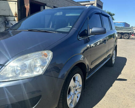 Серый Опель Зафира, объемом двигателя 2.2 л и пробегом 265 тыс. км за 6000 $, фото 1 на Automoto.ua