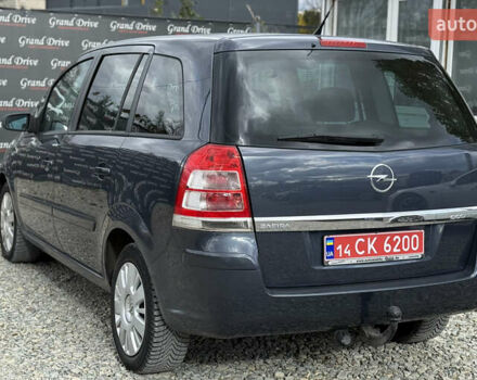 Серый Опель Зафира, объемом двигателя 1.6 л и пробегом 166 тыс. км за 6500 $, фото 8 на Automoto.ua