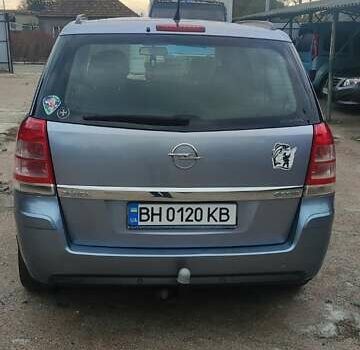 Серый Опель Зафира, объемом двигателя 1.7 л и пробегом 225 тыс. км за 6800 $, фото 3 на Automoto.ua
