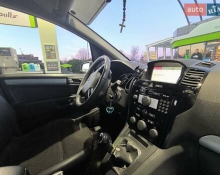 Сірий Опель Зафіра, об'ємом двигуна 1.7 л та пробігом 244 тис. км за 6800 $, фото 7 на Automoto.ua