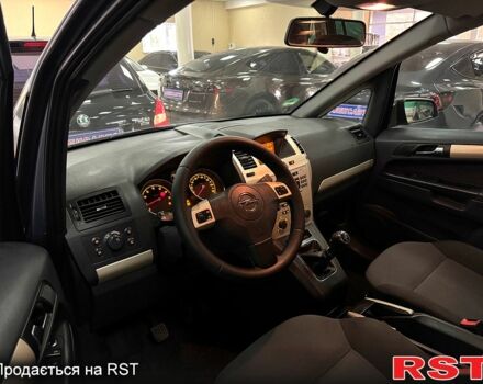 Серый Опель Зафира, объемом двигателя 1.8 л и пробегом 204 тыс. км за 6000 $, фото 8 на Automoto.ua