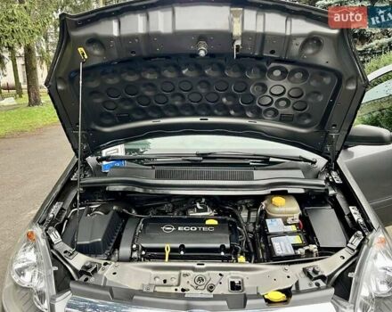 Серый Опель Зафира, объемом двигателя 1.6 л и пробегом 208 тыс. км за 6550 $, фото 67 на Automoto.ua