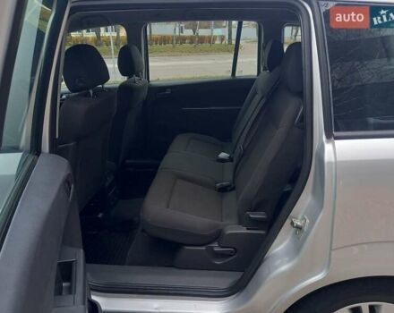 Серый Опель Зафира, объемом двигателя 1.6 л и пробегом 229 тыс. км за 6800 $, фото 18 на Automoto.ua