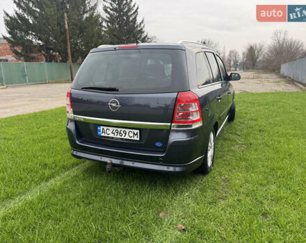 Серый Опель Зафира, объемом двигателя 1.6 л и пробегом 298 тыс. км за 5300 $, фото 6 на Automoto.ua