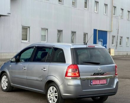 Серый Опель Зафира, объемом двигателя 1.7 л и пробегом 245 тыс. км за 6300 $, фото 6 на Automoto.ua