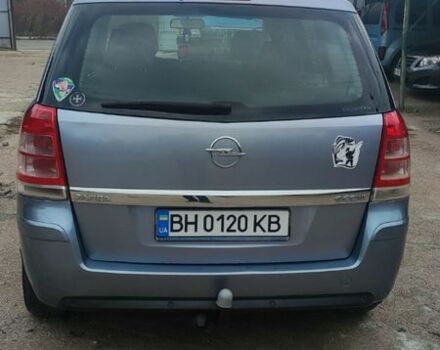 Серый Опель Зафира, объемом двигателя 1.7 л и пробегом 225 тыс. км за 7000 $, фото 3 на Automoto.ua