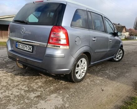 Серый Опель Зафира, объемом двигателя 1.7 л и пробегом 210 тыс. км за 6400 $, фото 3 на Automoto.ua