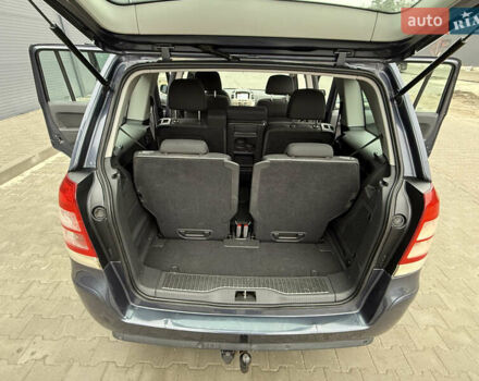 Серый Опель Зафира, объемом двигателя 1.6 л и пробегом 212 тыс. км за 6350 $, фото 26 на Automoto.ua