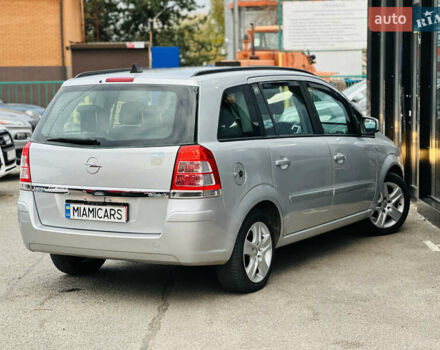 Серый Опель Зафира, объемом двигателя 1.8 л и пробегом 191 тыс. км за 7500 $, фото 9 на Automoto.ua