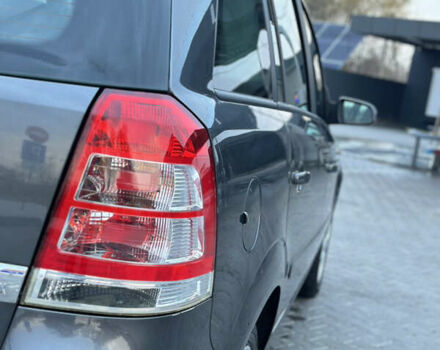 Серый Опель Зафира, объемом двигателя 1.6 л и пробегом 181 тыс. км за 6500 $, фото 11 на Automoto.ua