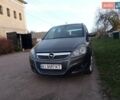 Серый Опель Зафира, объемом двигателя 1.6 л и пробегом 280 тыс. км за 6500 $, фото 11 на Automoto.ua