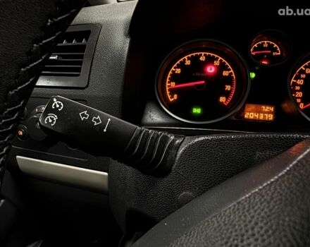 Серый Опель Зафира, объемом двигателя 0 л и пробегом 204 тыс. км за 6000 $, фото 9 на Automoto.ua